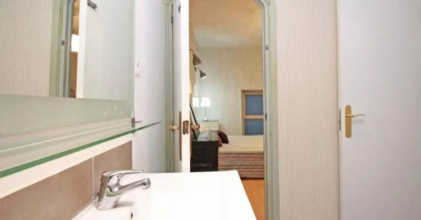 Apartment Beautiful Apart In Las Ramblas Barcelona